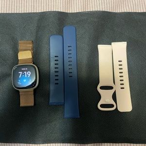 Fitbit Versa 3